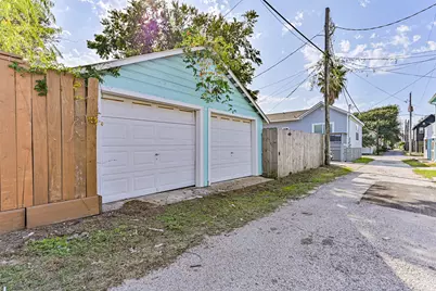 1220 Avenue M 1/2, Galveston, TX 77550 - Photo 35