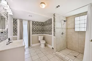 1220 Ave M 1/2, Galveston, TX 77550 - Photo 25