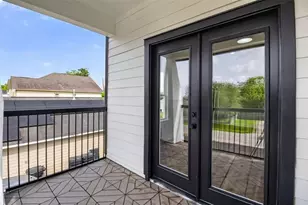 4217 Mallow St, Houston, TX 77051 - Photo 9