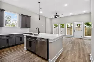4217 Mallow St, Houston, TX 77051 - Photo 15