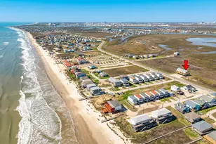 919 Bluewater Hwy, Surfside Beach, TX 77541 - Photo 33