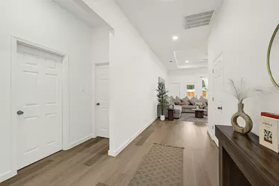 16273 Jeet St, Conroe, TX 77306 - Photo 3