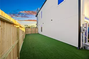 6413 Lamayah Street W, Houston, TX 77091 - Photo 27