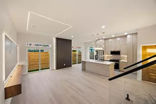 6413 Lamayah Street W, Houston, TX 77091 - Photo 7