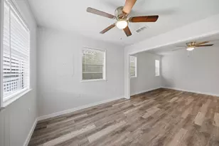 9481 Lake Forest Cir, Brenham, TX 77833 - Photo 5