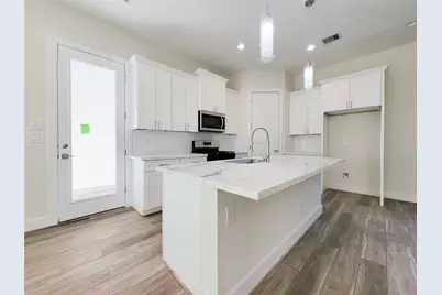 5931 Beall Street #B, Houston, TX 77091 - Photo 9