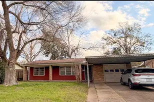 415 Surratt Dr, Houston, TX 77091 - Photo 7