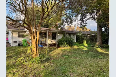 415 Surratt Drive, Houston, TX 77091 - Photo 3