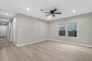 3001 Arbor St, Houston, TX 77004 - Photo 9