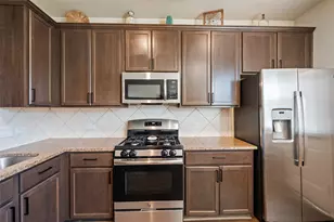 419 Terra Vis Cir, Montgomery, TX 77356 - Photo 9