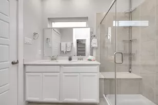 8207 Rising Stream Dr, Houston, TX 77063 - Photo 41