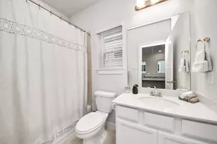 8207 Rising Stream Dr, Houston, TX 77063 - Photo 31
