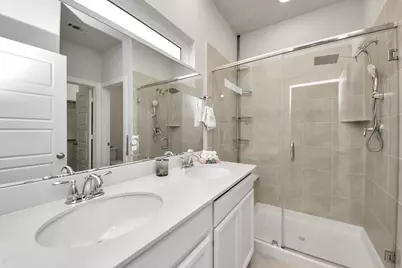 8207 Rising Stream Drive, Houston, TX 77063 - Photo 43