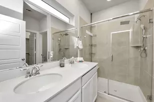 8207 Rising Stream Dr, Houston, TX 77063 - Photo 43
