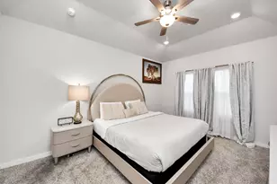 8207 Rising Stream Dr, Houston, TX 77063 - Photo 37