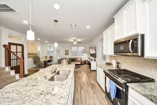 8207 Rising Stream Dr, Houston, TX 77063 - Photo 17
