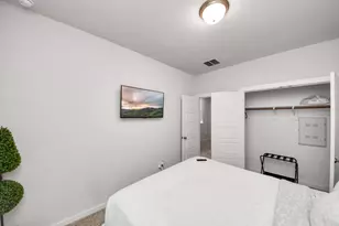 8207 Rising Stream Dr, Houston, TX 77063 - Photo 33