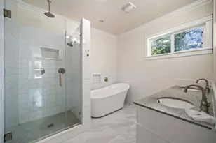 110 Kendall St, Houston, TX 77003 - Photo 11