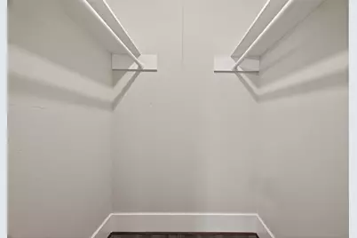 9623 Meadowglen Lane, Houston, TX 77063 - Photo 19