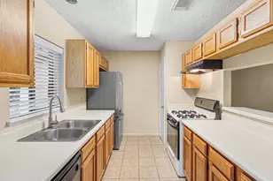 12007 Yearling Dr, Houston, TX 77065 - Photo 17