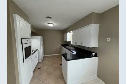 7306 Troulon Drive, Houston, TX 77074 - Photo 5