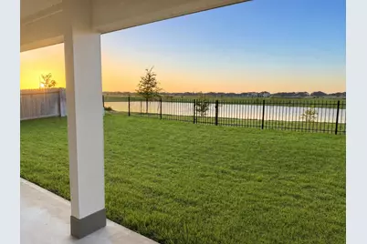 30414 Brixton Village Street, Fulshear, TX 77441 - Photo 3