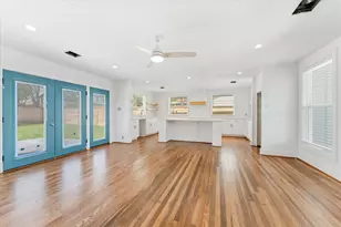 1845 Huge Oaks St, Houston, TX 77055 - Photo 13