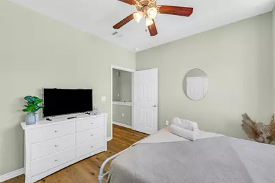 5419 Avenue N 1/2, Galveston, TX 77551 - Photo 37