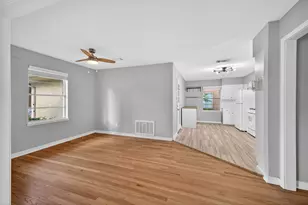 2322 Poinciana Dr, Houston, TX 77018 - Photo 9