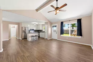 16269 Sun View Ln, Conroe, TX 77302 - Photo 5