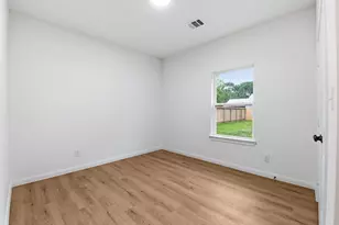 205 Spruce, Daisetta, TX 77533 - Photo 23