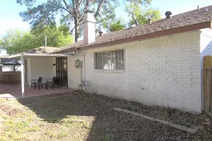 13526 Brook Hollow Dr, Sugar Land, TX 77498 - Photo 25
