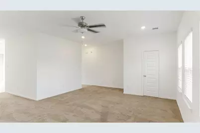 14970 Eagle Feather Drive, Houston, TX 77090 - Photo 23
