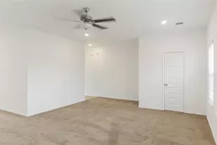 14970 Eagle Feather Dr, Houston, TX 77090 - Photo 23