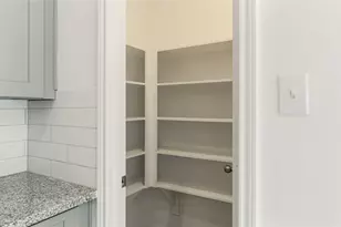 14970 Eagle Feather Dr, Houston, TX 77090 - Photo 11
