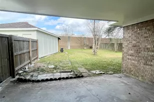 12011 Chessington Dr, Houston, TX 77031 - Photo 45