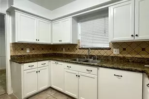 12011 Chessington Dr, Houston, TX 77031 - Photo 11