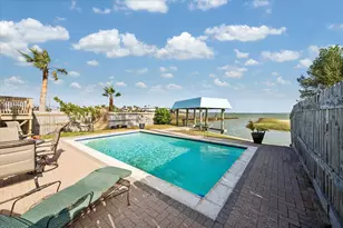 9303 Teichman Rd, Galveston, TX 77554 - Photo 25