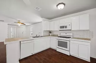 19007 Remington Park Dr, Houston, TX 77073 - Photo 3