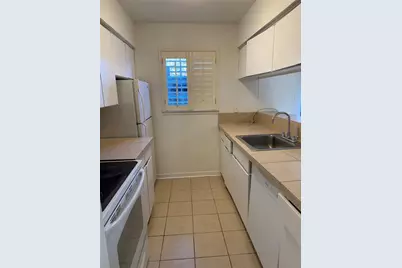 2605 Marilee Lane #2, Houston, TX 77057 - Photo 9