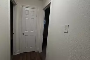 10010 Cathedral Dr, Houston, TX 77051 - Photo 9