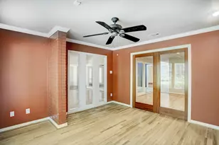 12118 Tara Dr, Bunker Hill Village, TX 77024 - Photo 9