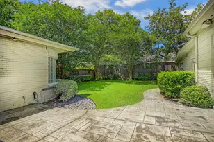 12118 Tara Dr, Bunker Hill Village, TX 77024 - Photo 21