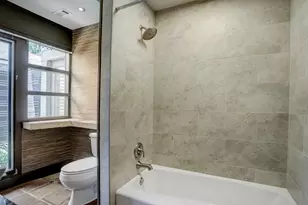 12118 Tara Dr, Bunker Hill Village, TX 77024 - Photo 11