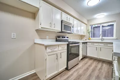 10818 Briar Forest Drive #34, Houston, TX 77042 - Photo 5