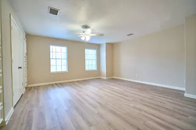 10818 Briar Forest Drive #34, Houston, TX 77042 - Photo 11