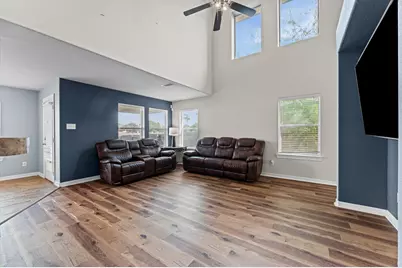 18714 Walden Glen Circle, Humble, TX 77346 - Photo 5