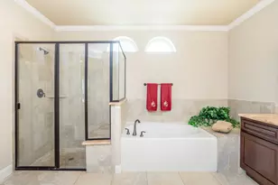 7339 Chatham Green Dr, Sugar Land, TX 77479 - Photo 11