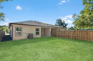 8709 Wheatley St, Houston, TX 77088 - Photo 11
