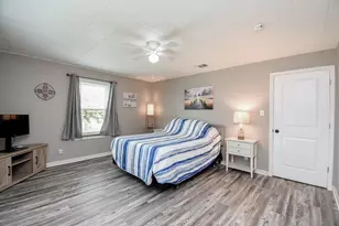 225 Swallow Dr, Palacios, TX 77465 - Photo 25